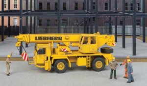 Walthers 11015 HO Scene Master Two-Axle Truck Crane - Kit