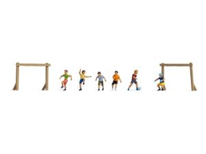 Noch 15817 - HO Children Playing Soccer w/Goal Posts (8pcs)