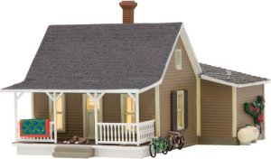 Woodland Scenics 4926 - N Grannys House - Built & Ready Landmark Structures - Assembled