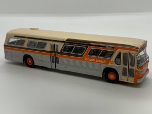 Rapido Trains 753094 HO New Look Bus Exclusive London Transit Commission (Orange/Brown)#132 4 - O...