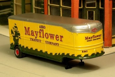 Sylvan Scale Models T-007-3 HO Scale - 1941-46 32Ft Fruehauf Aerovan w/ Mayflower Decals - Unpain...