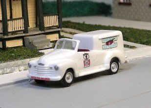 Sylvan Scale Models SE-04 HO Scale - 1948-53 Chevy Good Humor Ice Cream Truck - Unpainted and Res...