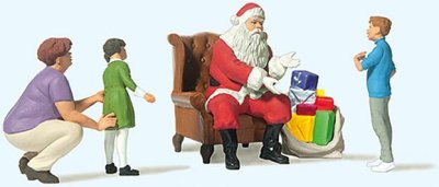 Preiser 10763 - HO Santa in Chair, Mother and 2 Children