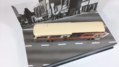 Rapido Trains 753093 HO New Look Bus Exclusive London Transit Commission (Orange/Brown)#129 16 - ...