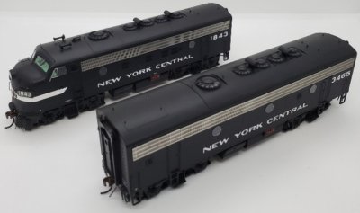 Athearn Genesis G19540 HO Scale - F7 A/B EMD F-Unit Diesel - DCC & Sound - New York Central/ Frei...