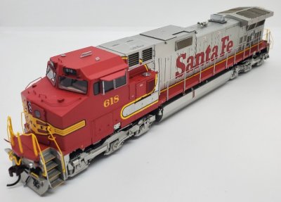 Athearn G31525 HO Scale - G2 Dash 9-44CW - DCC Ready - Santa Fe #618