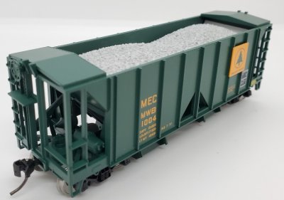 Bowser 43115 - HO RTR 70 Ton 2 Ballast Hopper w/ Side Chutes - Maine Central MEC #1004