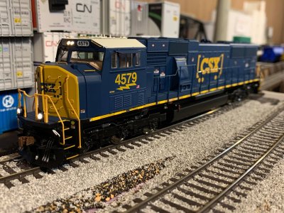 Athearn Genesis G64819 HO Scale - SD70MAC Diesel, DCC/ Ready - CSX #4526