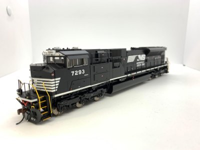 Athearn Genesis2 G75707 - HO SD70ACu - DCC Ready - Norfolk Southern #7257