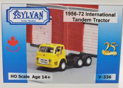 Sylvan Scale Models V-336 HO Scale - 1956/72 IHC-190 Tandem Tractor - Unpainted and Resin Cast Ki...