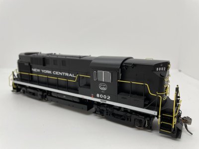 Rapido 31572 HO - Alco RS-11, 2nd Run - Diesel Locomotive - DCC & Sound - New York Central - Capi...