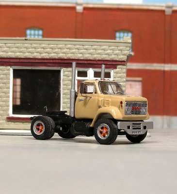 Sylvan Scale Models V-383 HO Scale - 1966-77 GMC 9500 High Mount Cab Tandem Axle Short Hood Tract...