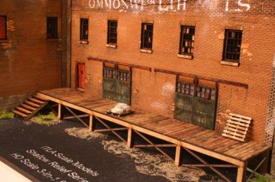 ITLA ScaleModelsInc HO 4153  Wooden Loading Dock