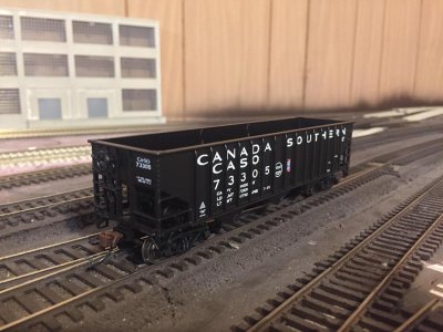 Bowser 41803 HO 14 Panel 70 Ton Hopper Canada Southern #73767