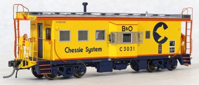 Tangent Scale Models 60026-02 - HO ICC B&O I-18 Steel Bay Window Caboose - Chessie System (B&O 19...