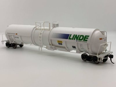 Broadway Limited 6325 - HO Cryogenic Tank Car - Linde - Single Car