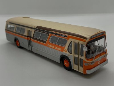 Rapido Trains 753096 HO New Look Bus Exclusive London Transit Commission (Orange/Brown)#138 13 - ...