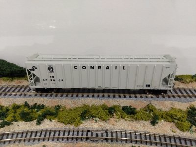 Intermountain 472246-04 HO Scale - 4785 PS2-CD Covered Hopper - Late - Conrail Grey Quality Logo ...