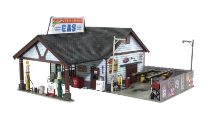 Woodland Scenics 5048 - HO Built-&-Ready Landmark Structures - Ethyls Gas & Service