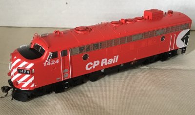 Rapido Trains 222020 - HO GMD FP7 - DC/Silent - CP Rail Action Red (8 in Stripes) #4063