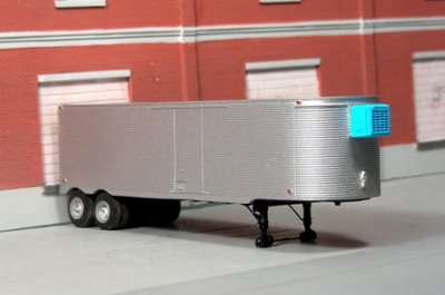 Sylvan Scale Models T-022 HO Scale - 1951-55 Tandem Axle Fruehauf 34Ft West Coast Style Reefer - ...