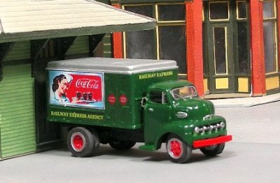 Sylvan Scale Models V-333 HO Scale - 1952 Ford/Cab Over Engine/Railway Express Truck - Unpainted ...