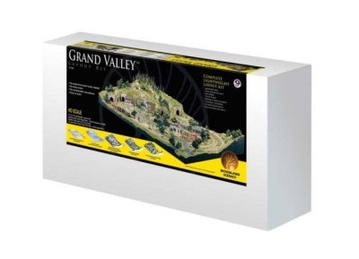 Woodland Scenics 1483 - HO Grand Valley Lightweight Layout Kit - 4 x 8' Baseboard with Assorted S...