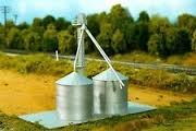 Rix Products 305 HO Grain Bin w/30 Degree Peaked Top 44 Ft Tall