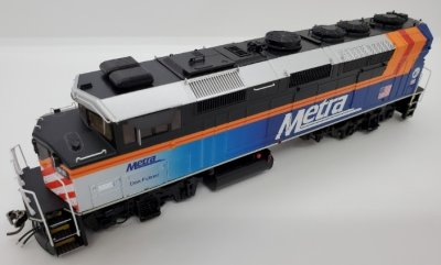 Rapido 19511 - HO GMD F59PH - DCC/Sound - Metra #98