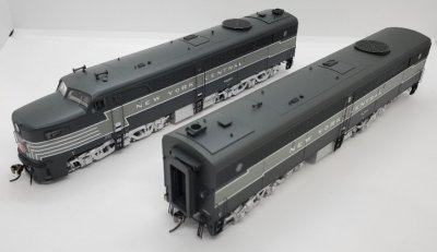 Rapido 23526 HO - PA-1 + PB-1 Locomotive Set - DCC & Sound - New York Central #4201+4301