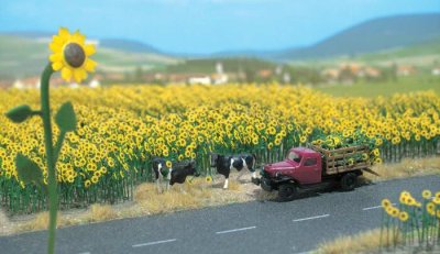 Walthers SceneMaster 1119 - HO Sunflower Field - Kit (60pcs)